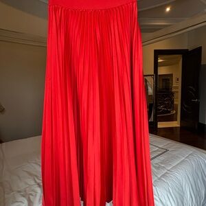 Minimum Red Pleated Midi Skirt